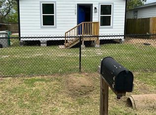 1108 Daniel St, Baytown, TX 77520