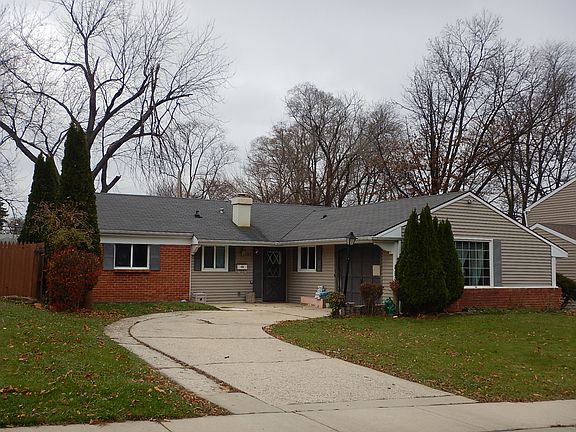 2nd image of 132 Glen Hill Dr