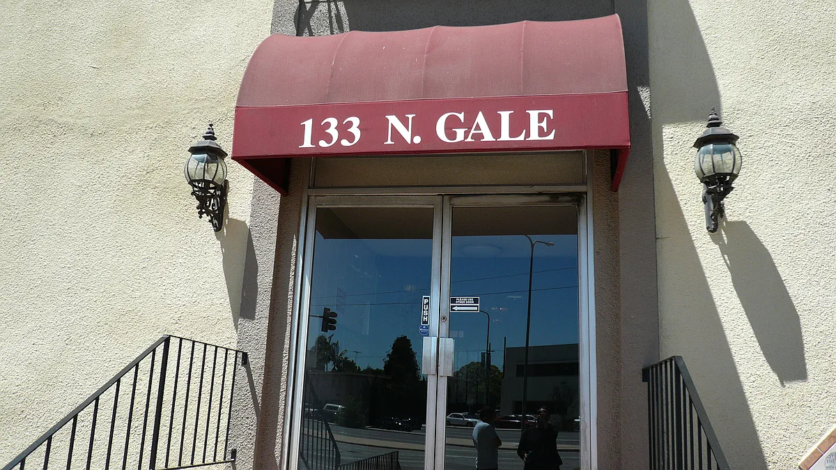 Building Photo - 133 N Gale Dr #11