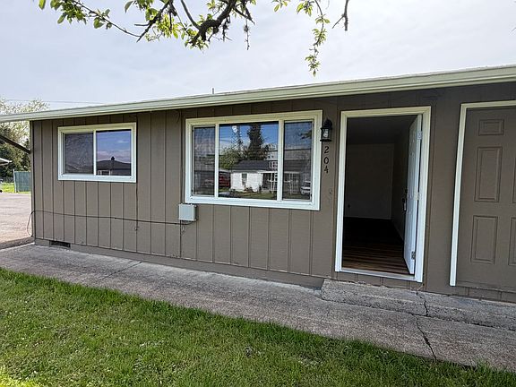 2nd image of 200-204 SE 14th Ave #0eb38a547