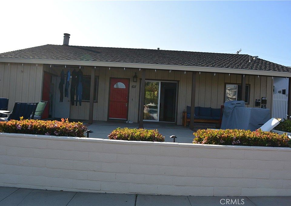 1st image of 611 Marguerite Ave