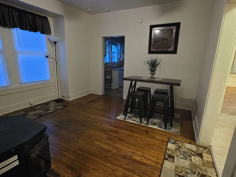 2316 Santee Ave — Photo 4