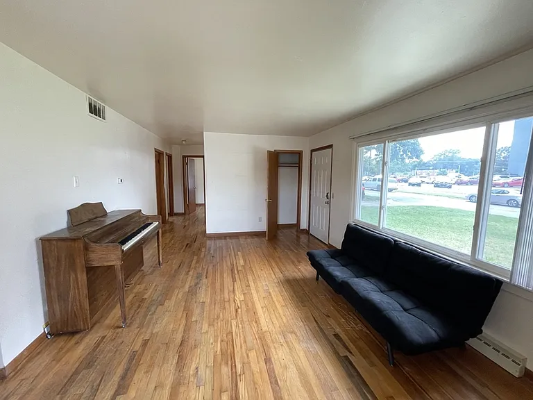 1812 Arkansas St #1 — Photo 4