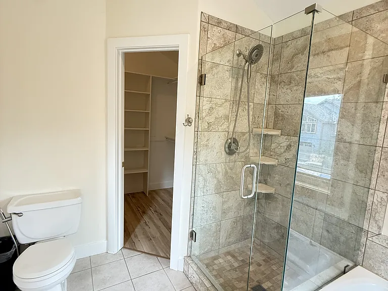 7439 Brook Hollow Loop Rd — Photo 5