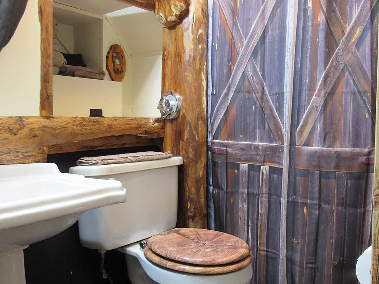 606 Maine St — Photo 22