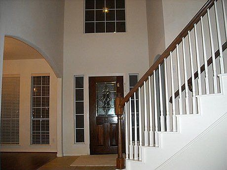 4th image of 6807 Shoreview Ct