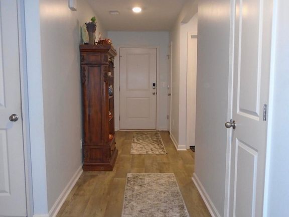 5th image of 8125 Thatcher Lane NE