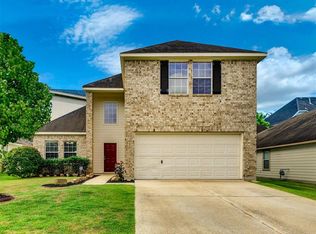 1072 Shadow Glenn Dr, Conroe, TX 77301