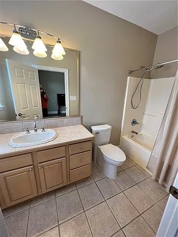 1413 Royal Palm Dr #C — Photo 10