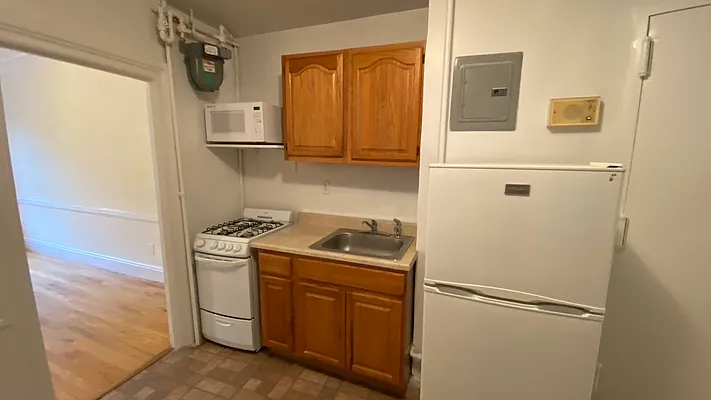 Rented by GPA Realty | media 6