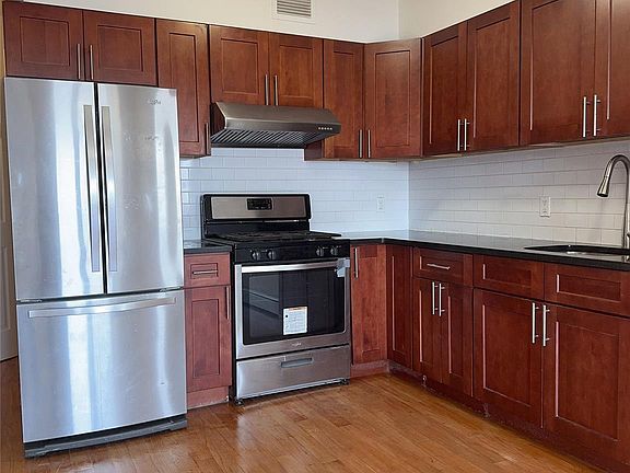 3rd image of 31-53 Linden Place #3A