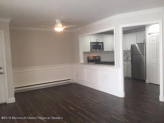 130 Amberly Dr #H — Photo 6