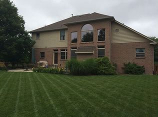 622 Primrose Ln, Tipp City, OH 45371