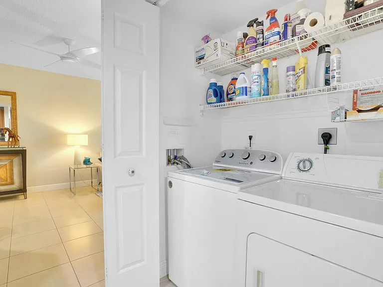 610 Clematis St #401 — Photo 11