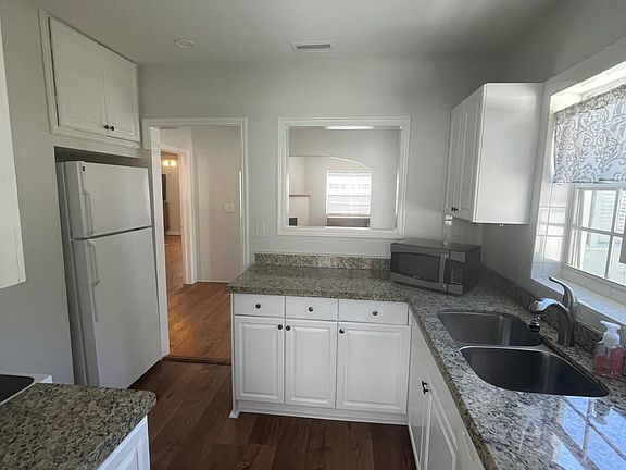 4th image of 428 NE 16th Ave #A1