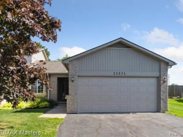22571 Silver Creek Dr #16, Woodhaven, MI 48183