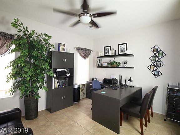 5th image of 3604 Back Country Dr