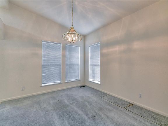 5th image of 501 Mill Pond Dr #501