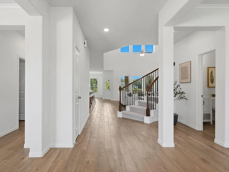 208 Peninsula Point Dr — Photo 6