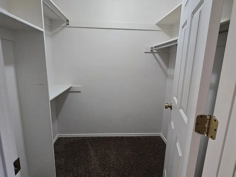 357 Blue Lakes Blvd N — Photo 8