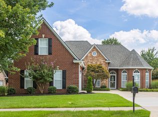 1077 Nealcrest Cir, Spring Hill, TN 37174