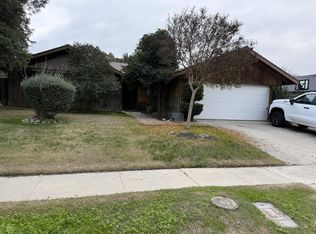 1765 E Sandalwood Avenue, Tulare, CA