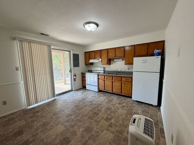 1st image of 946 Indiana St #1