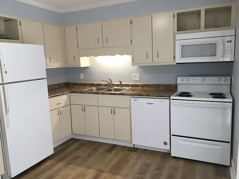 2807 Pine Dr NE — Photo 9