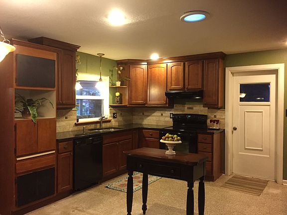 5th image of 37404 Oak Ln