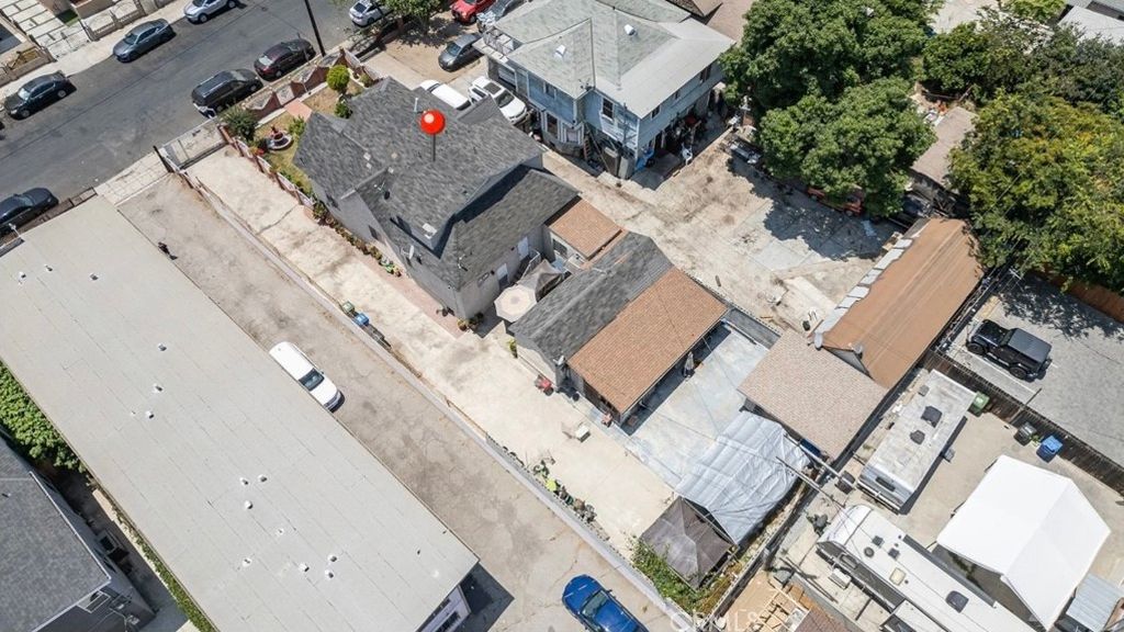 221 E 25th St, Los Angeles, CA - View 4