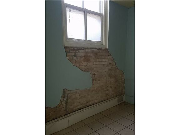 4th image of 207 Circle Park Dr
