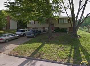2408 Brush Creek Dr, Lawrence, KS 66047