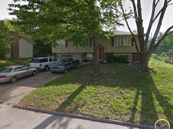 2408 Brush Creek Dr, Lawrence, KS 66047