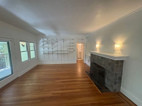 4th image of 5011 San Francisco Blvd