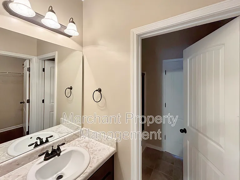 32 Governors Lake Way — Photo 30