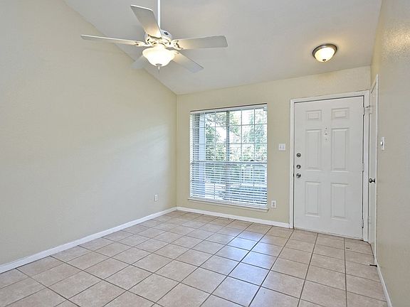 5th image of 1015 E Yager Ln Unit 186