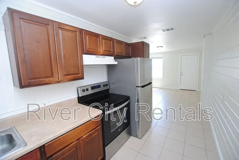 2 bed, 1.0 bath, 650 sqft, $1,400 — Photo 4