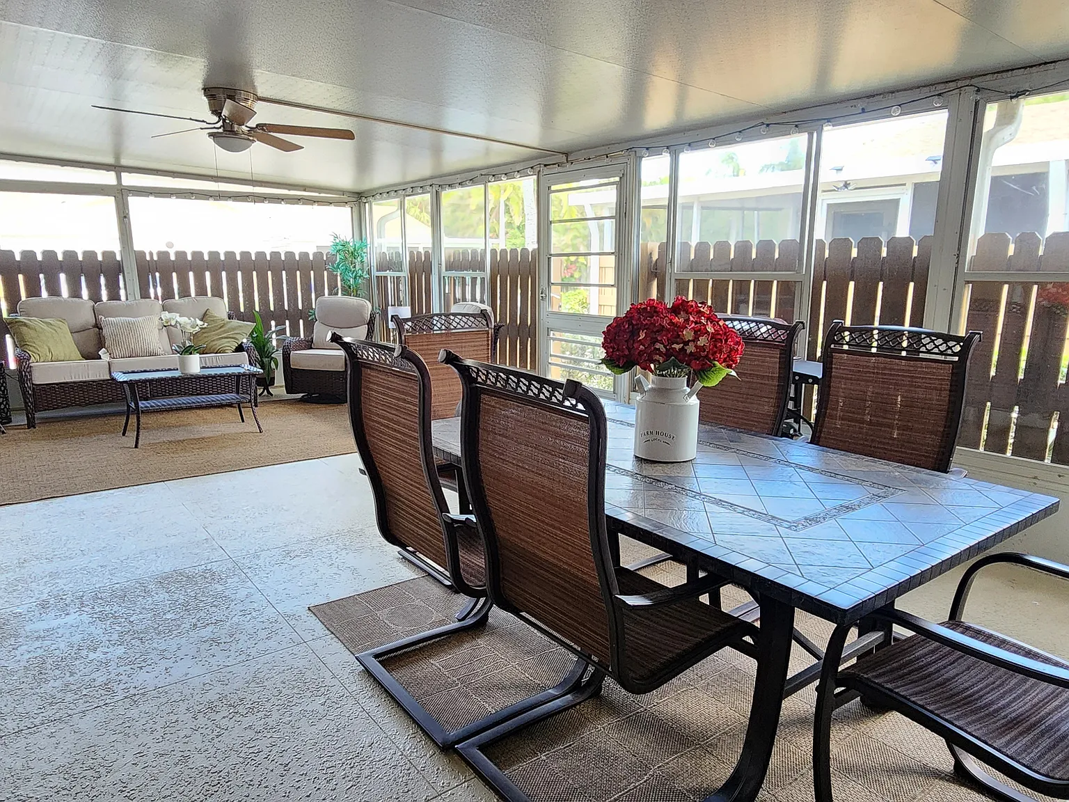 Seasonal ,fully furnished 2/2 — Photo 1