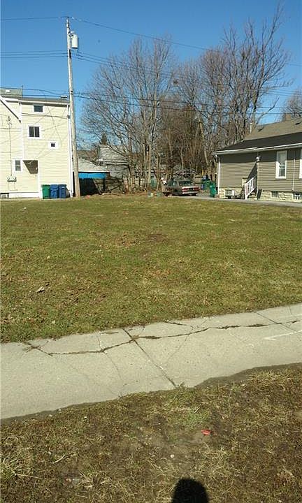 2nd image of 48 York St