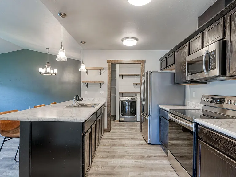 2332 Kismet Ct — Photo 11