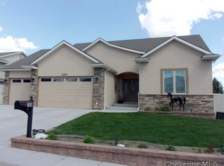 200 Crestline Ave, Cheyenne, WY 82009