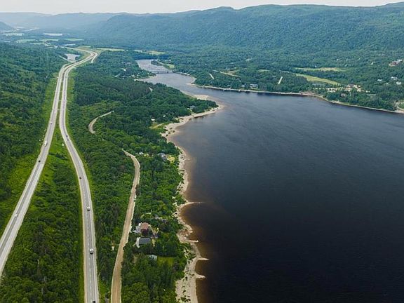 3rd image of 40 Boom Siding Road
