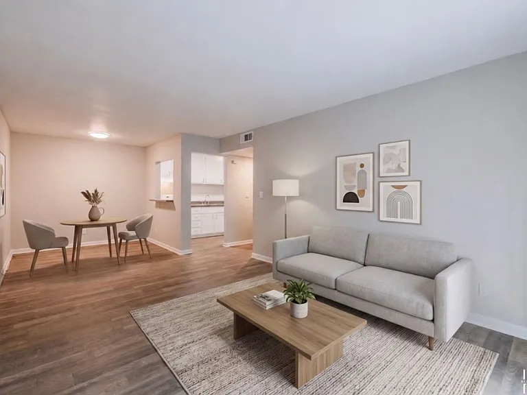 Modern Living in the Heart of Northlake — Photo 72