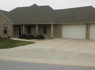 218 Oak Tree Ln, Ozark, MO 65721