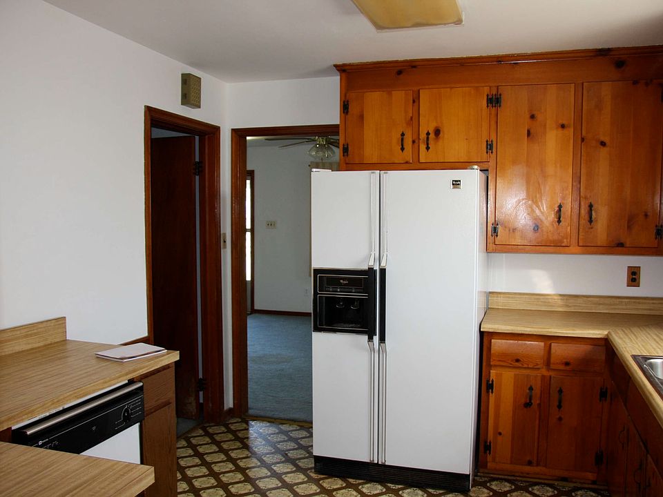 2nd image of 4822 Sydclay Dr