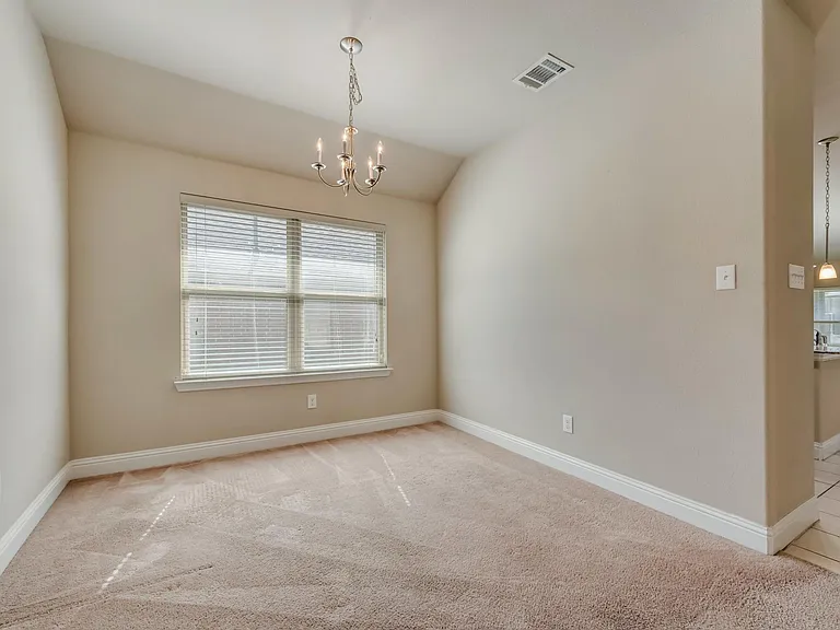 2028 Rosebury Ln — Photo 6