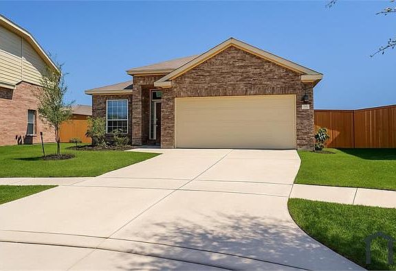 2nd image of 32706 Oak Heights Ln