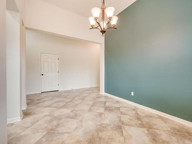2200 Hilltop Climb Dr — Photo 9