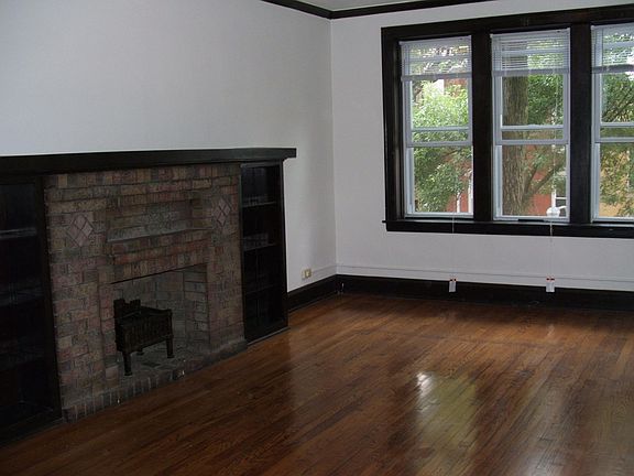 2nd image of 3101 N Francisco Ave APT 3
