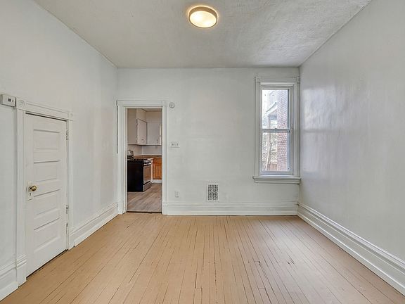 4th image of 2120 Penn St